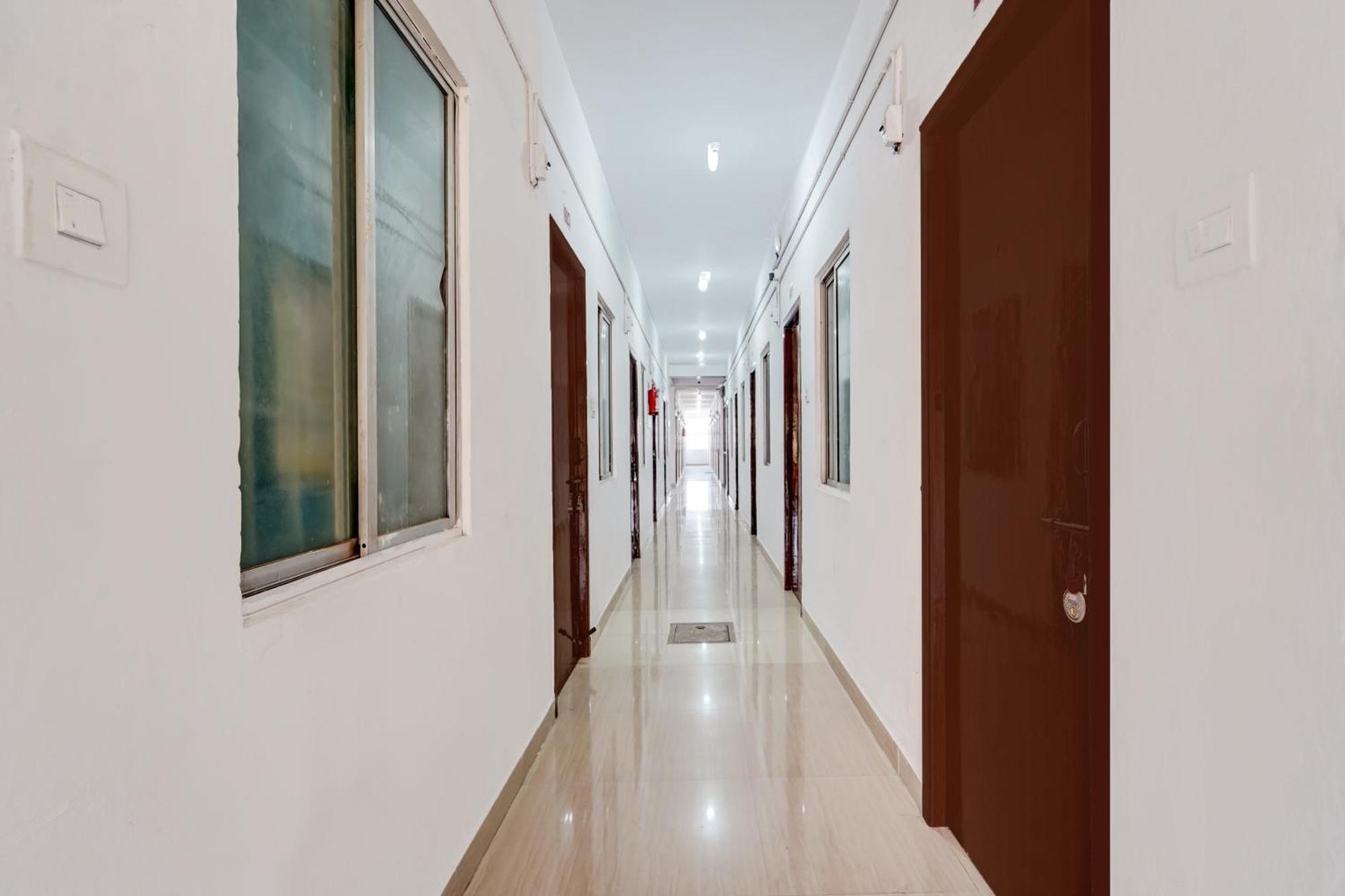 Super Hotel O Okkilipalayam Коимбатур Экстерьер фото