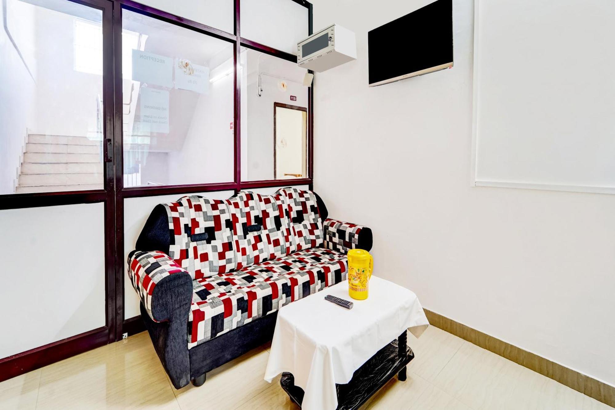 Super Hotel O Okkilipalayam Коимбатур Экстерьер фото